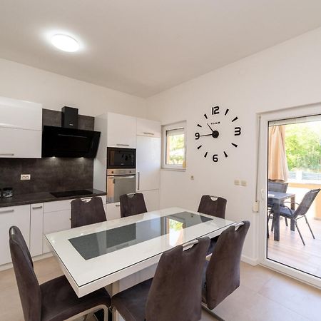 Nelly Apartments Privlaka  Bagian luar foto