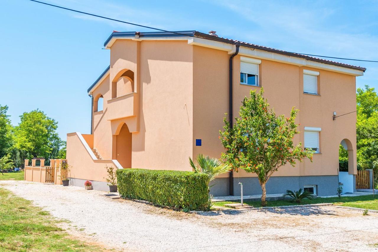 Nelly Apartments Privlaka  Bagian luar foto