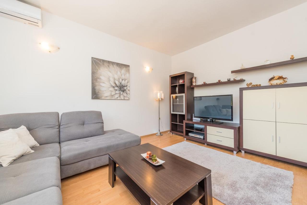 Nelly Apartments Privlaka  Bagian luar foto