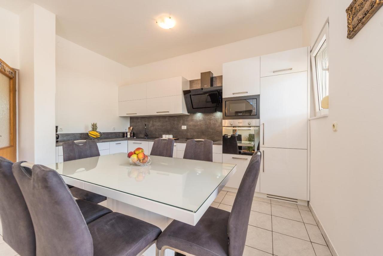 Nelly Apartments Privlaka  Bagian luar foto