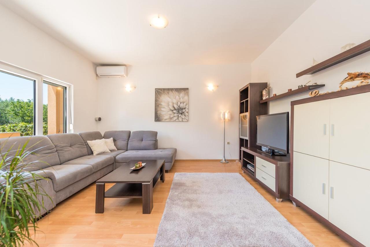 Nelly Apartments Privlaka  Bagian luar foto