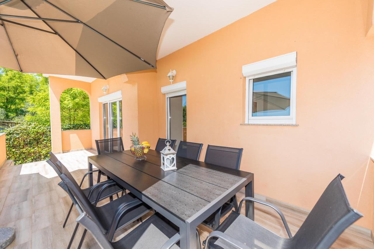 Nelly Apartments Privlaka  Bagian luar foto
